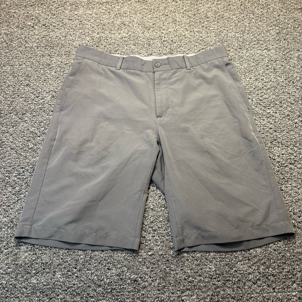 Nike Men's Gray Flat Front Shorts